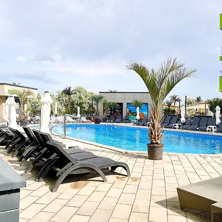 Diamond Sea View 2Br Apartment - Spa N Pools Resort Mamaia Buitenkant foto