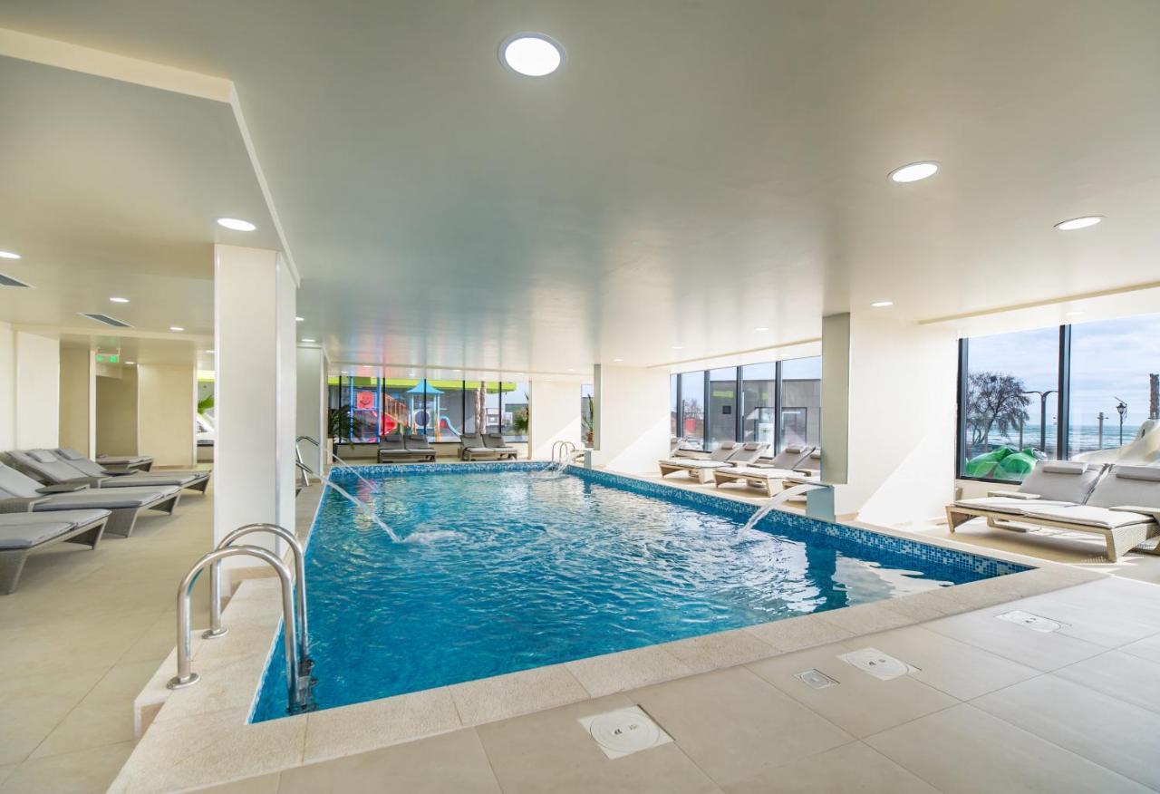 Diamond Sea View 2Br Apartment - Spa N Pools Resort Mamaia Buitenkant foto